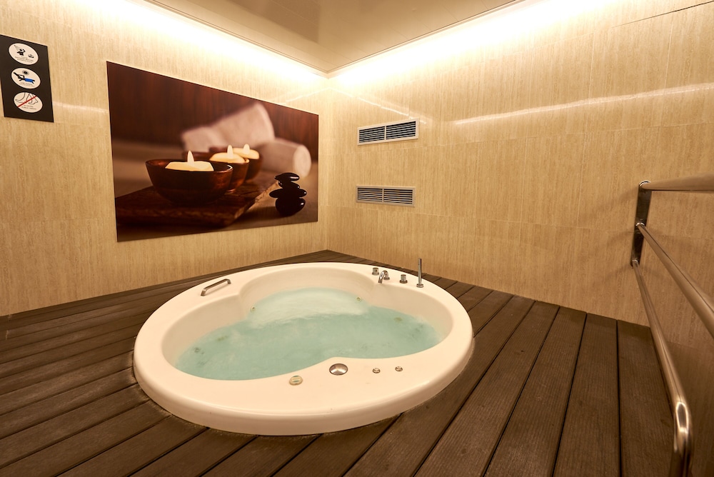 Hotel Garbi Millenni — Spa in Barcelona, Catalonia