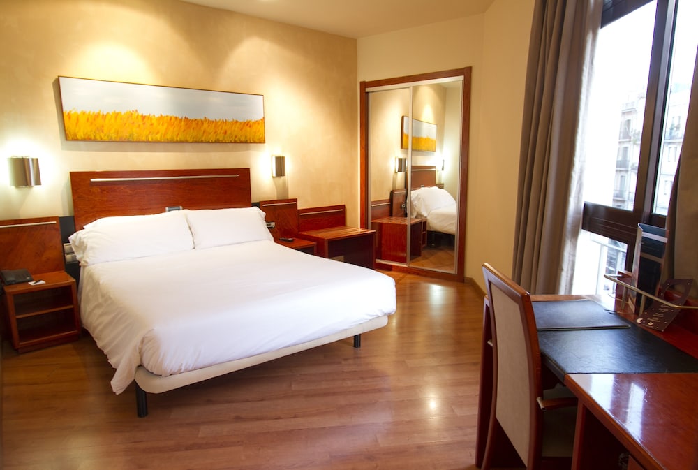 Hotel Garbi Millenni — Hotel rooms in Barcelona, Catalonia