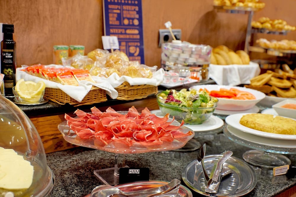 Hotel Garbi Millenni — Restaurant & bars in Barcelona, Catalonia
