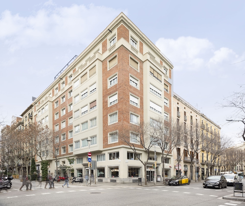 Hotel Acta Splendid — Hotel building in Barcelona, Catalonia