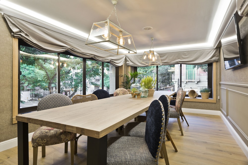Hotel Acta Splendid — Restaurant & bars in Barcelona, Catalonia