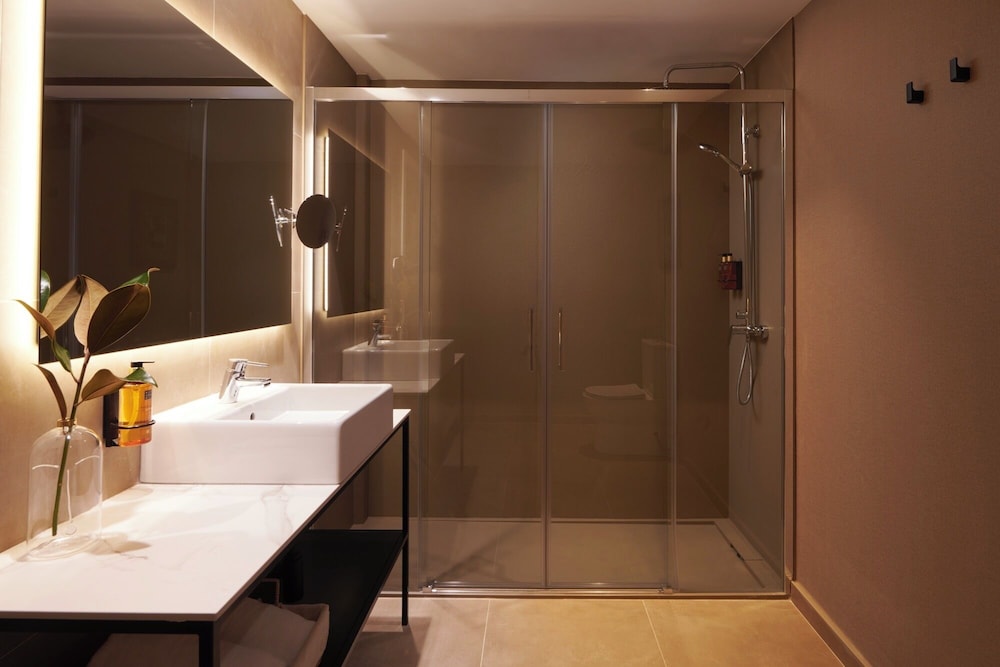 Hotel Acta Splendid — Hotel rooms in Barcelona, Catalonia