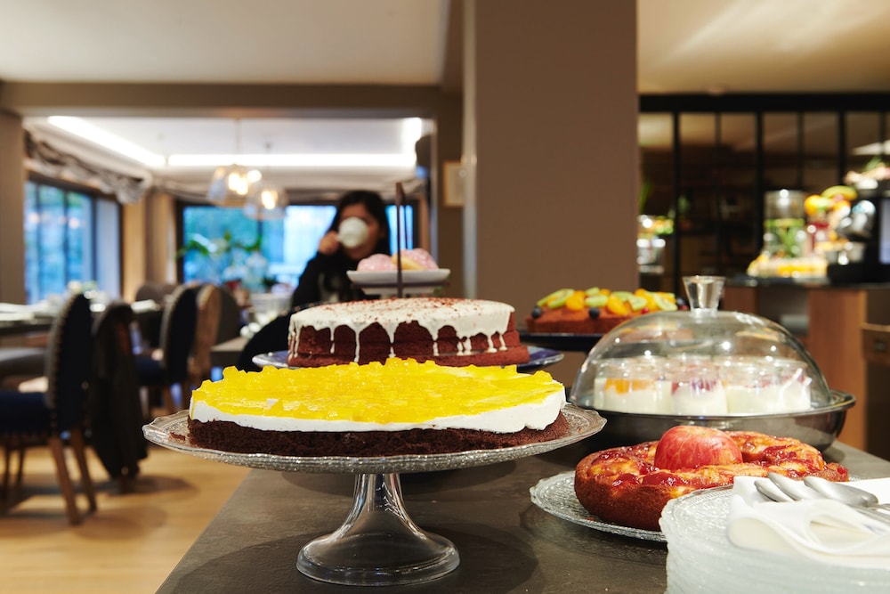 Hotel Acta Splendid — Restaurant & bars in Barcelona, Catalonia
