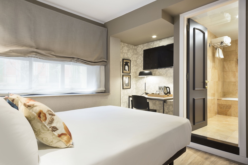 Hotel Acta Splendid — Hotel rooms in Barcelona, Catalonia