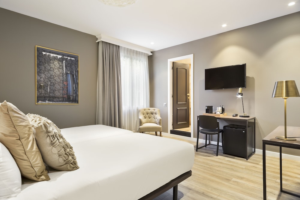 Hotel Acta Splendid — Hotel rooms in Barcelona, Catalonia