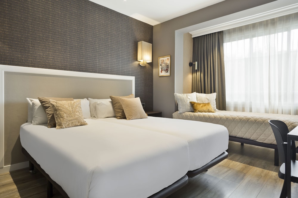 Hotel Acta Splendid — Hotel rooms in Barcelona, Catalonia