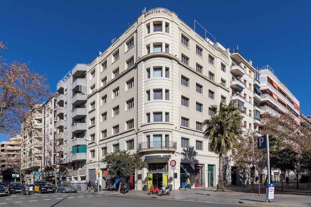 Sercotel Amister Art Hotel — Hotel building in Barcelona, Catalonia