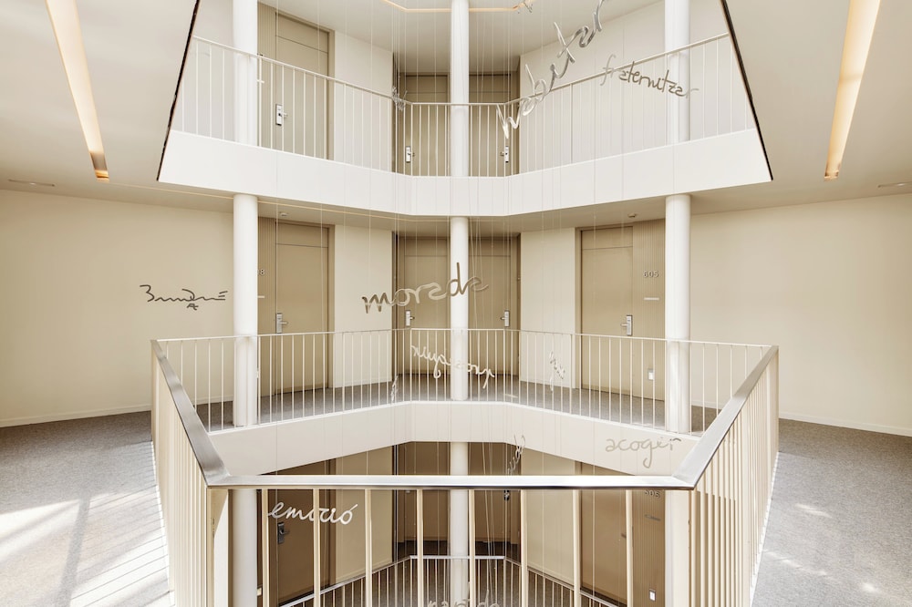Sercotel Amister Art Hotel — Hotel building in Barcelona, Catalonia