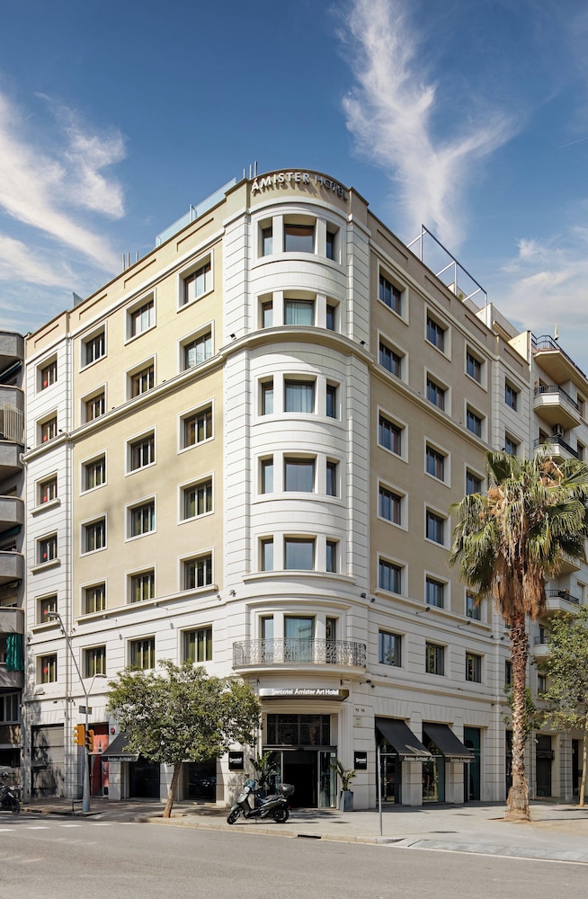Sercotel Amister Art Hotel — Hotel building in Barcelona, Catalonia