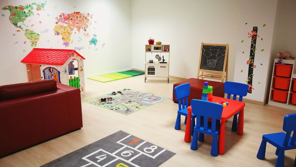 Naitly Barcelona Poblenou — Attractions for children in Barcelona, Catalonia