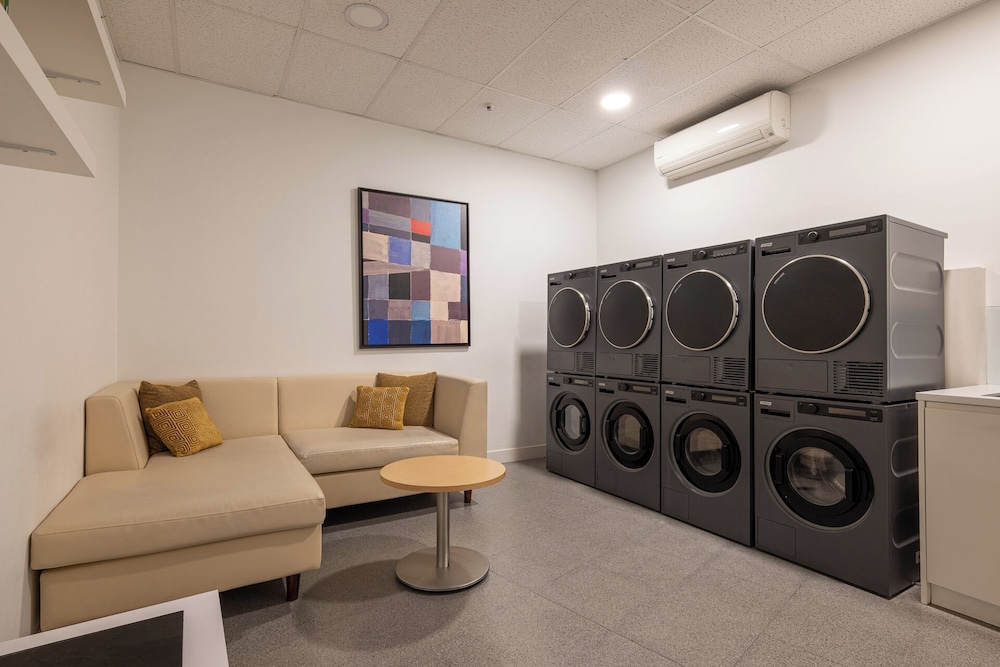 Naitly Barcelona Poblenou — Hotel building in Barcelona, Catalonia