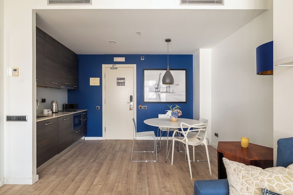 Naitly Barcelona Poblenou — Hotel rooms in Barcelona, Catalonia