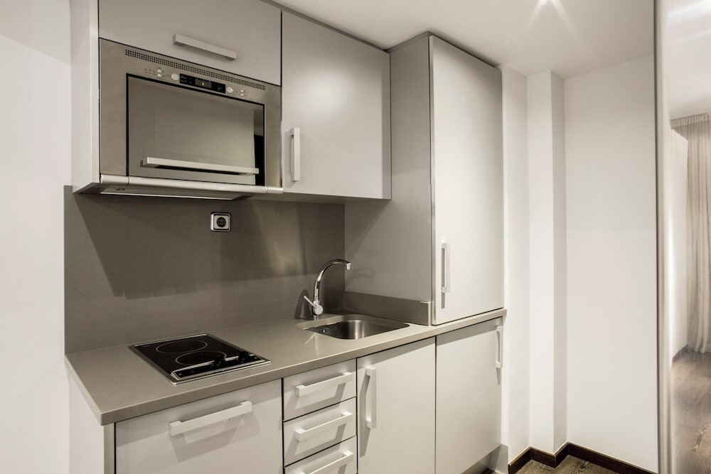 Aramunt Apartments — Hotel rooms in Barcelona, Catalonia