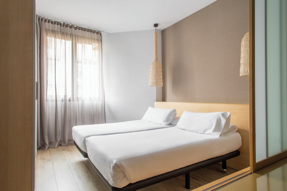 Aramunt Apartments — Hotel rooms in Barcelona, Catalonia