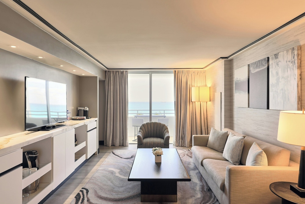 Loews Miami Beach Hotel – South Beach — Hotel rooms in Miami, Florida