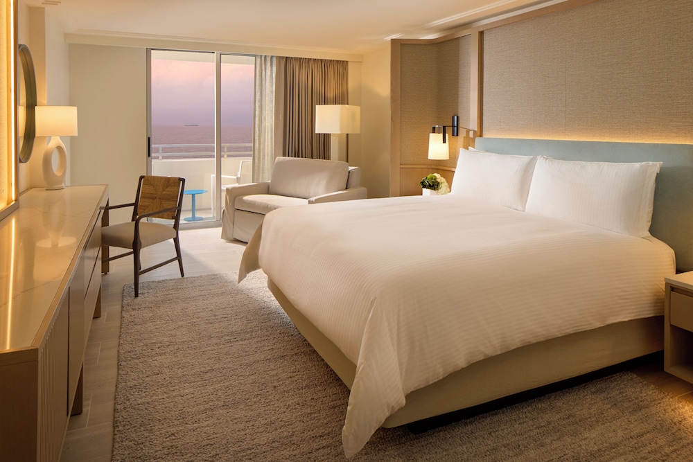 Loews Miami Beach Hotel – South Beach — Hotel rooms in Miami, Florida