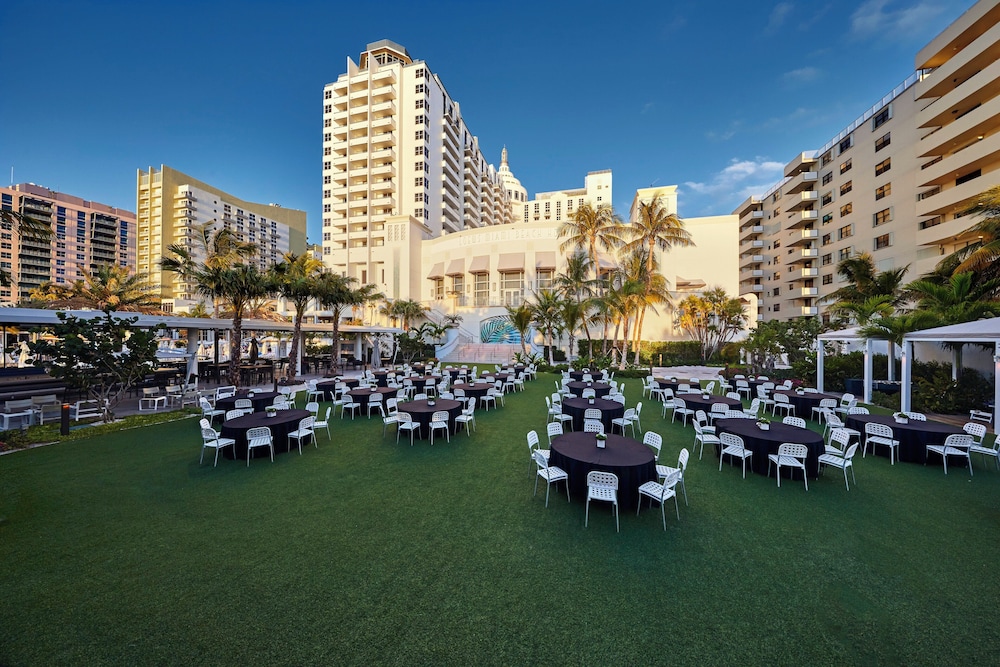 Loews Miami Beach Hotel – South Beach — Hotel building in Miami, Florida