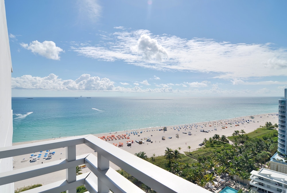 Loews Miami Beach Hotel – South Beach — Beach in Miami, Florida