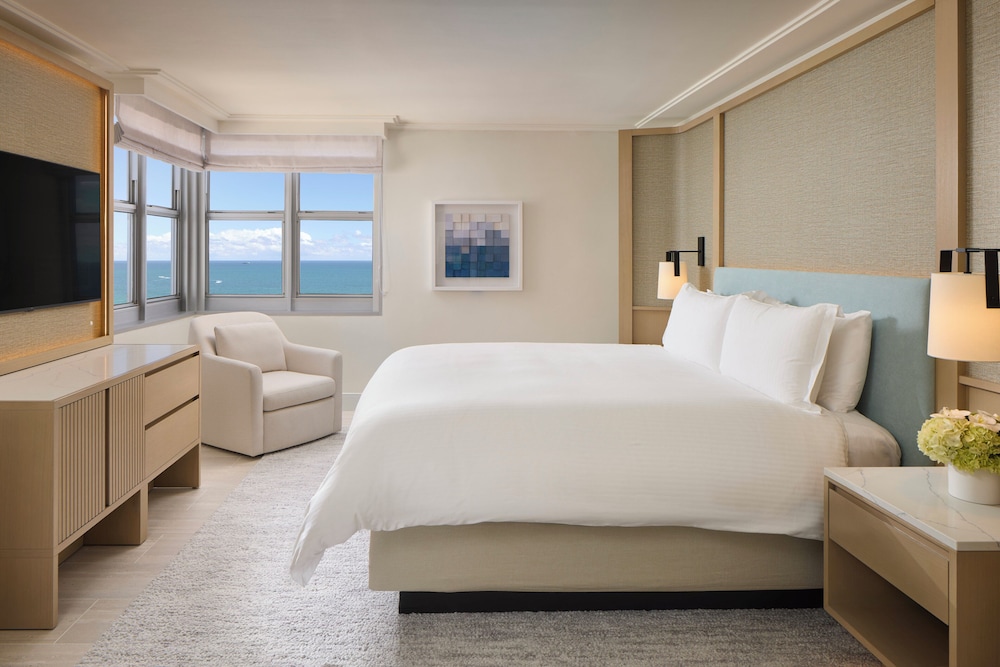 Loews Miami Beach Hotel – South Beach — Hotel rooms in Miami, Florida