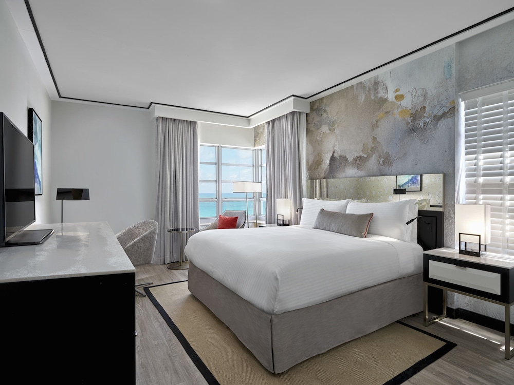 Loews Miami Beach Hotel – South Beach — Hotel rooms in Miami, Florida