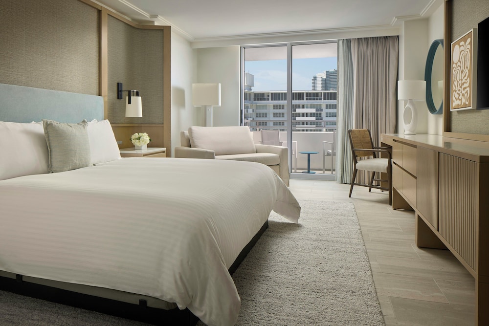 Loews Miami Beach Hotel – South Beach — Hotel rooms in Miami, Florida