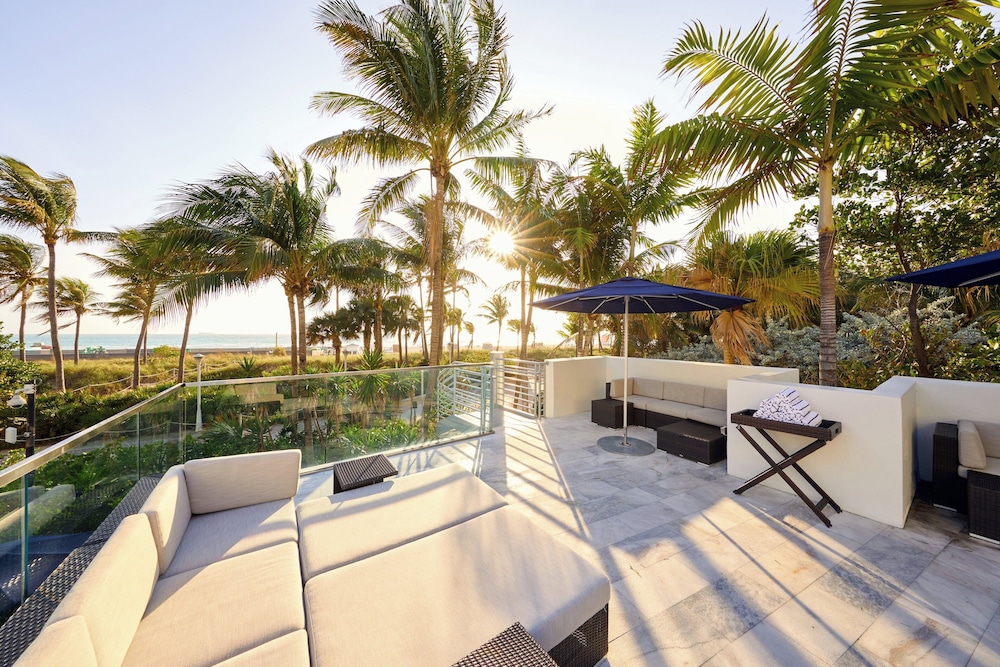 Loews Miami Beach Hotel – South Beach — Beach in Miami, Florida