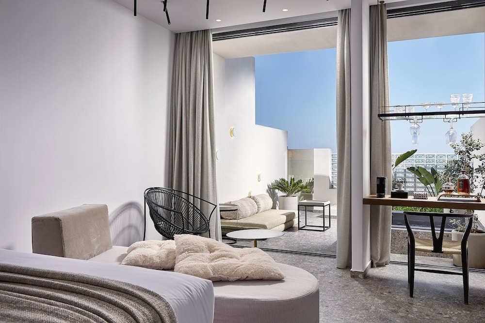 Dyo Suites — Hotel rooms in Rethymnon