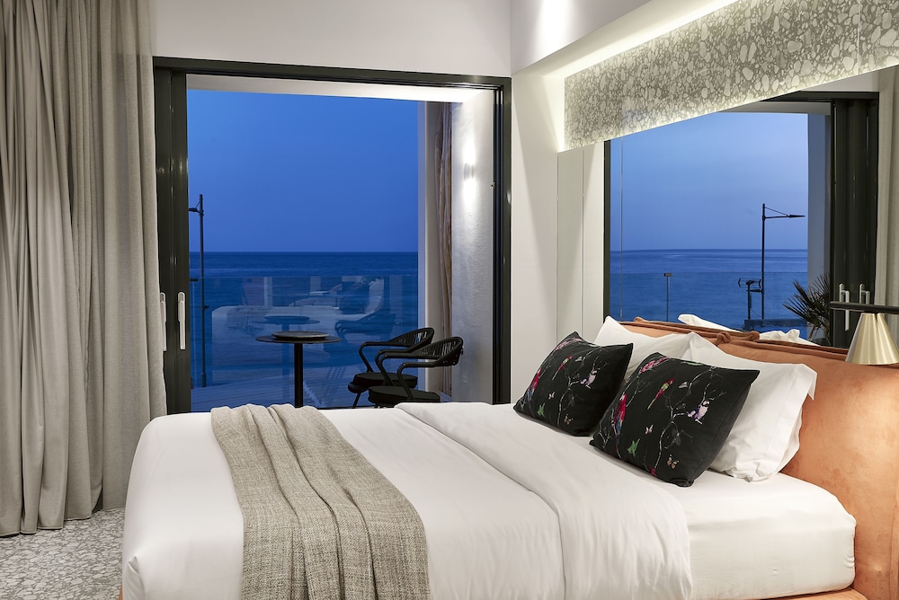 Dyo Suites — Hotel rooms in Rethymnon