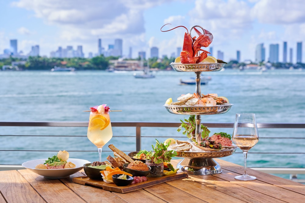 Mondrian South Beach — Restaurant & bars in Miami, Florida