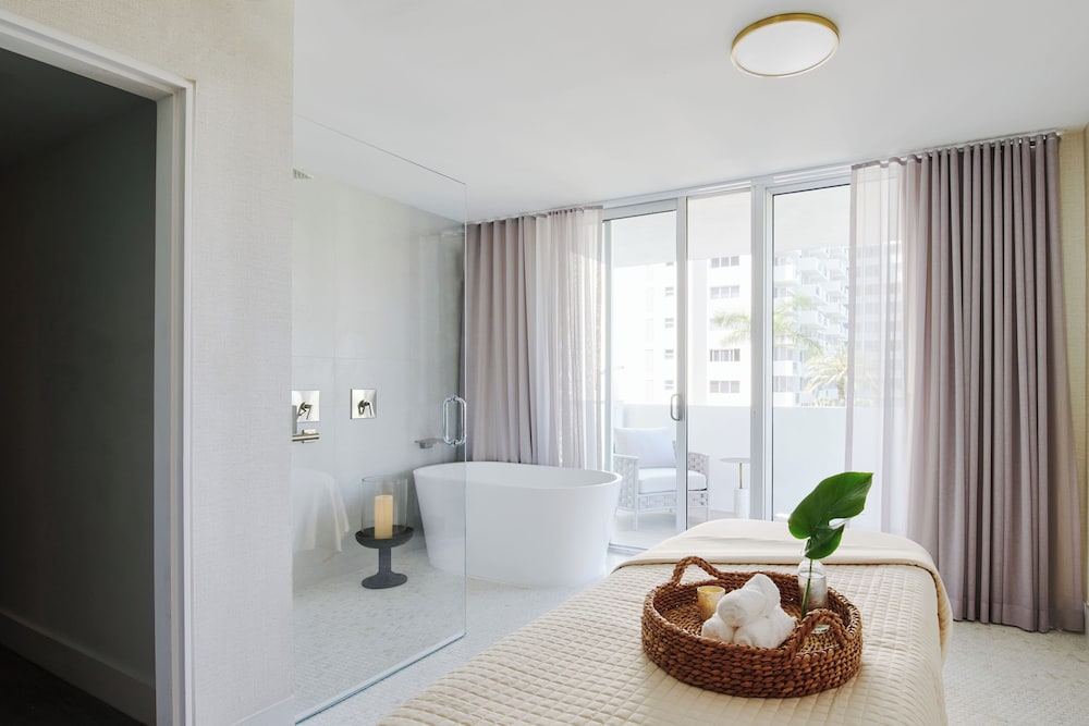 Mondrian South Beach — Hotel rooms in Miami, Florida