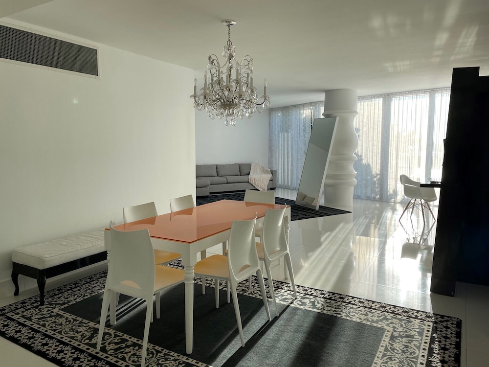 Mondrian South Beach — Hotel rooms in Miami, Florida