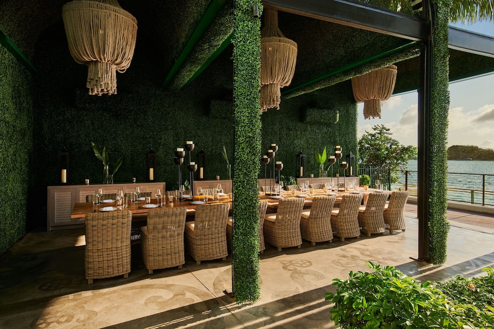 Mondrian South Beach — Restaurant & bars in Miami, Florida