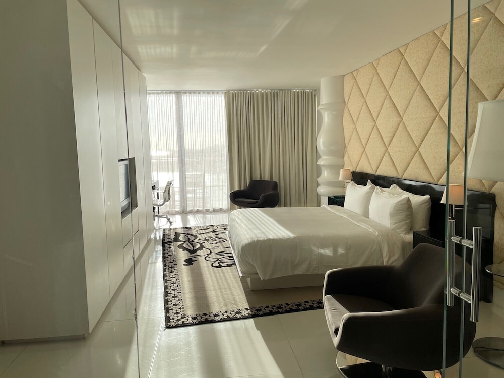 Mondrian South Beach — Hotel rooms in Miami, Florida