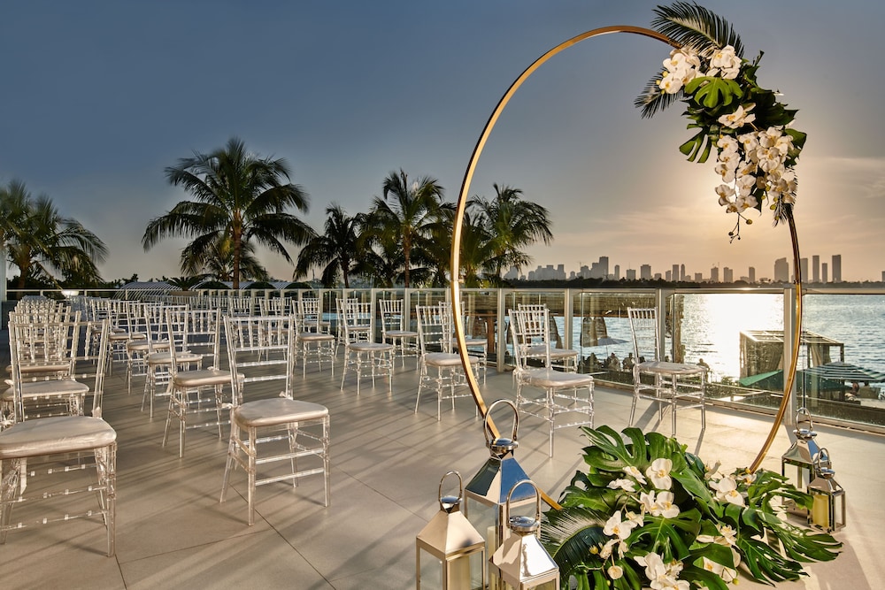 Mondrian South Beach — Restaurant & bars in Miami, Florida