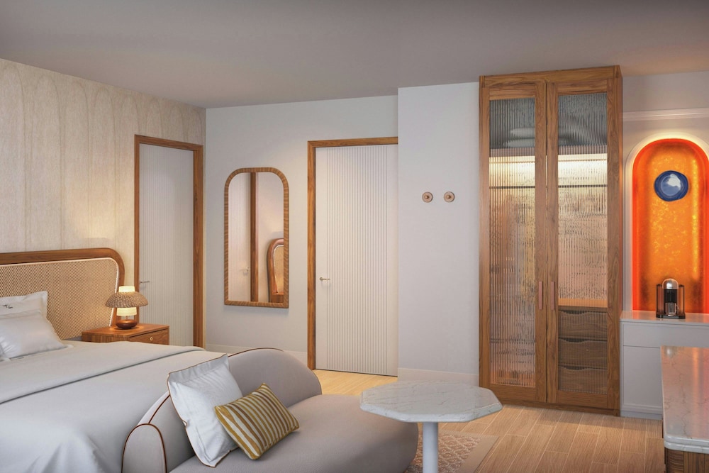 Royal Palm South Beach Miami, a Tribute Portfolio Resort — Hotel rooms in Miami, Florida