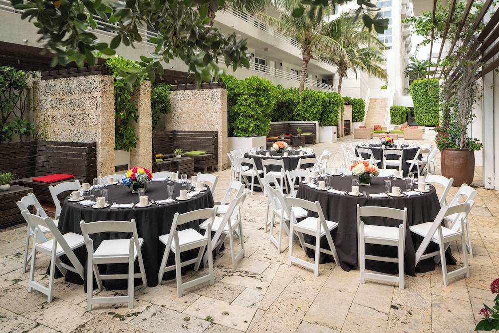 Royal Palm South Beach Miami, a Tribute Portfolio Resort — Restaurant & bars in Miami, Florida