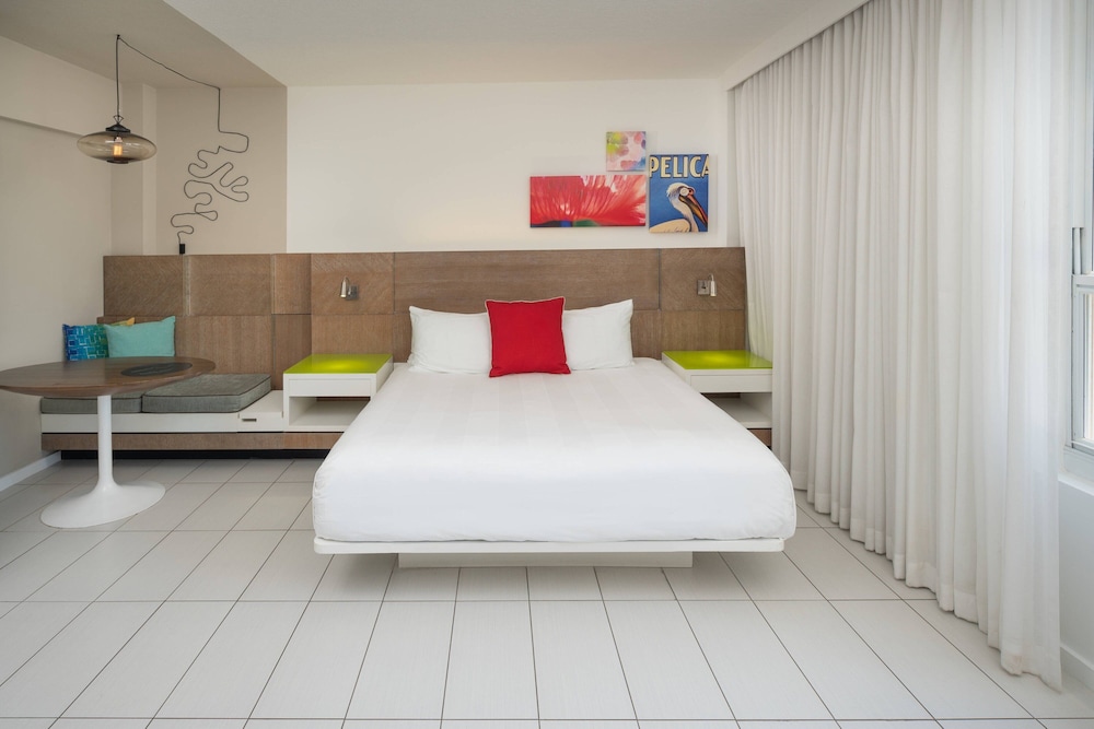 Royal Palm South Beach Miami, a Tribute Portfolio Resort — Hotel rooms in Miami, Florida