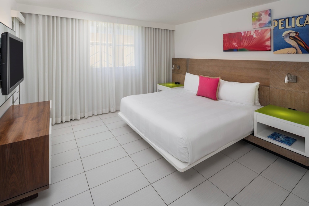 Royal Palm South Beach Miami, a Tribute Portfolio Resort — Hotel rooms in Miami, Florida
