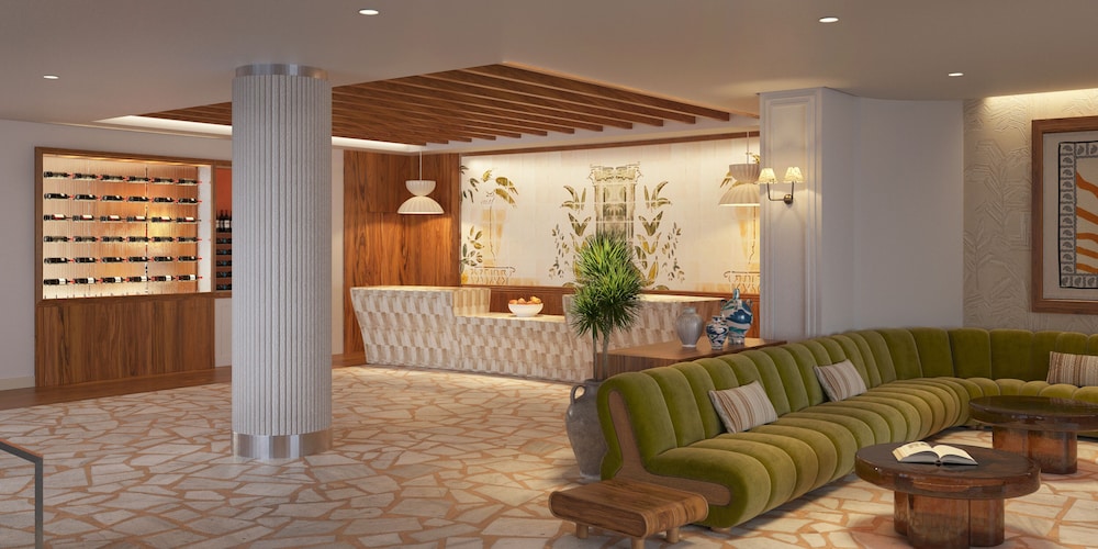 Royal Palm South Beach Miami, a Tribute Portfolio Resort — Hotel building in Miami, Florida