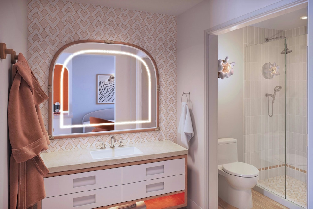 Royal Palm South Beach Miami, a Tribute Portfolio Resort — Hotel rooms in Miami, Florida