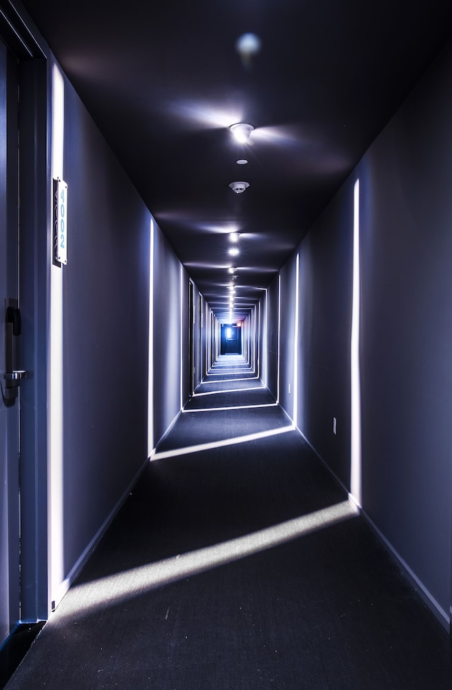 The Sagamore Hotel South Beach - An All Suite Hotel — Hotel building in Miami, Florida