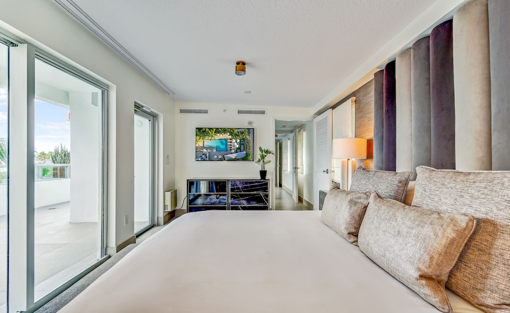 The Sagamore Hotel South Beach - An All Suite Hotel — Hotel rooms in Miami, Florida