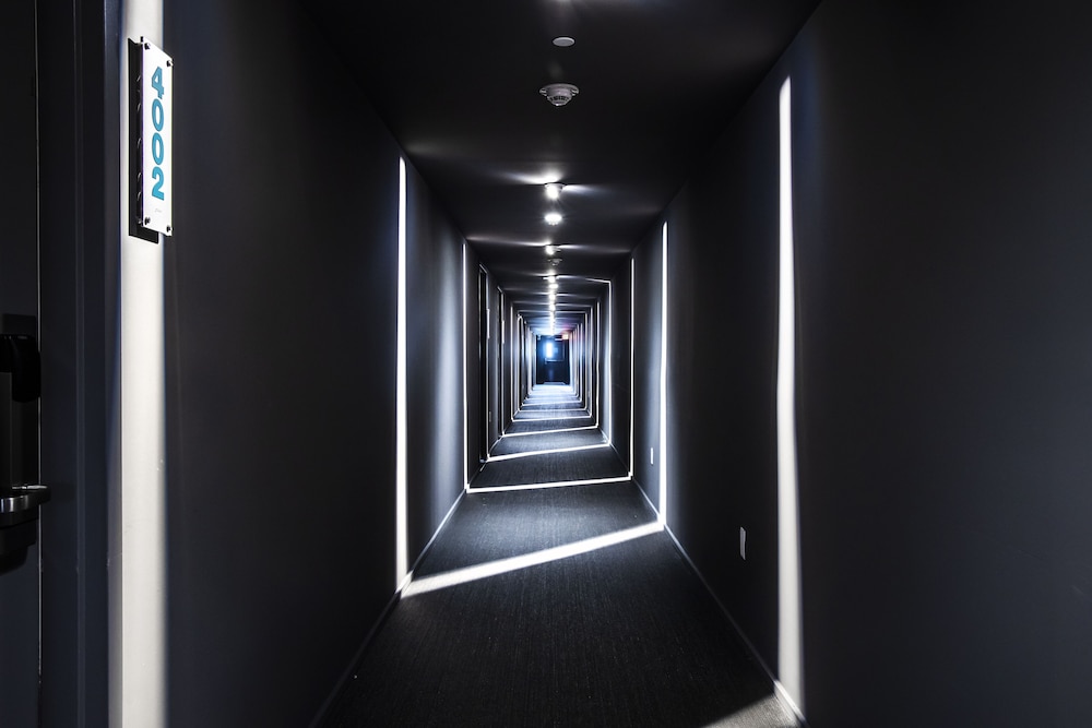 The Sagamore Hotel South Beach - An All Suite Hotel — Hotel building in Miami, Florida