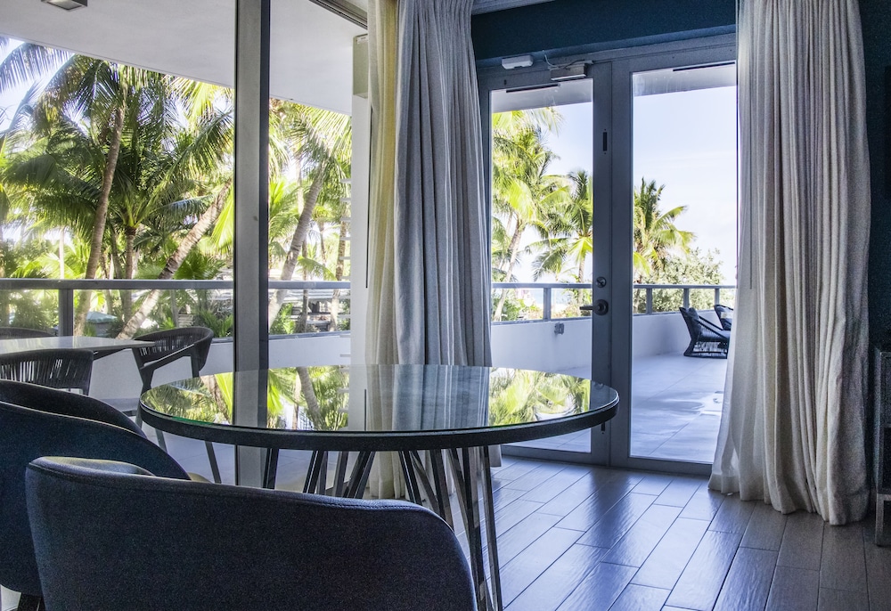 The Sagamore Hotel South Beach - An All Suite Hotel — Hotel rooms in Miami, Florida