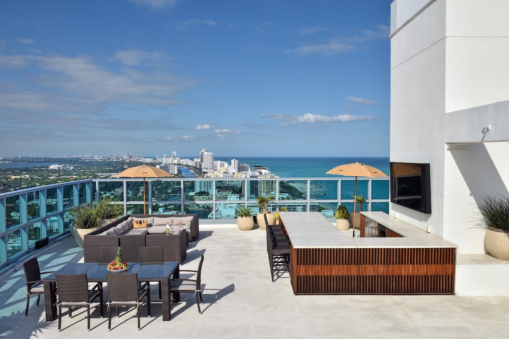 The Setai — Restaurant & bars in Miami, Florida