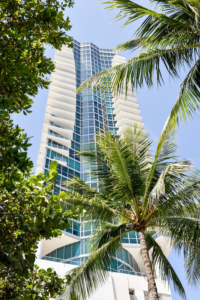 The Setai — Hotel building in Miami, Florida