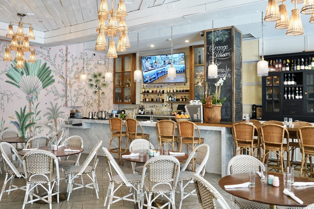 Liberty Park Hotel South Beach — Restaurant & bars in Miami, Florida
