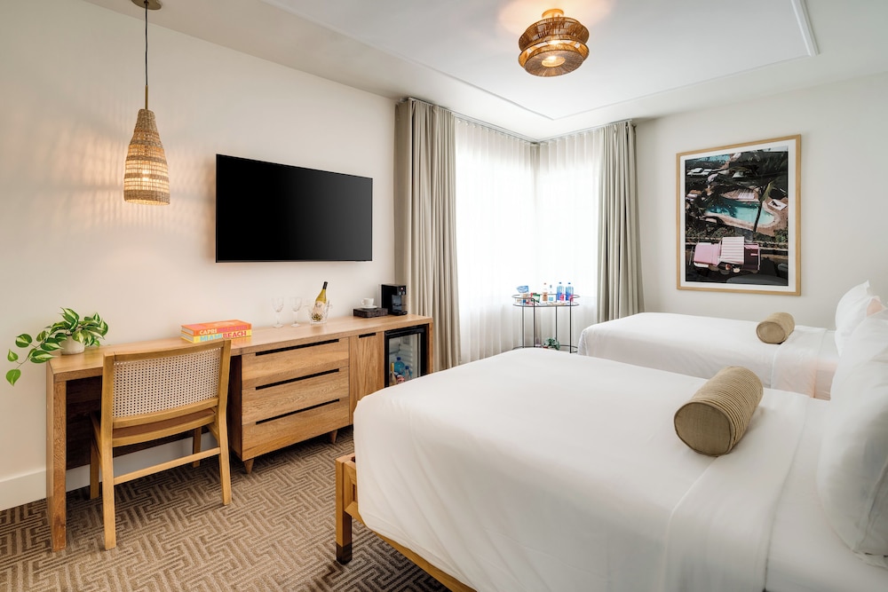 Liberty Park Hotel South Beach — Hotel rooms in Miami, Florida