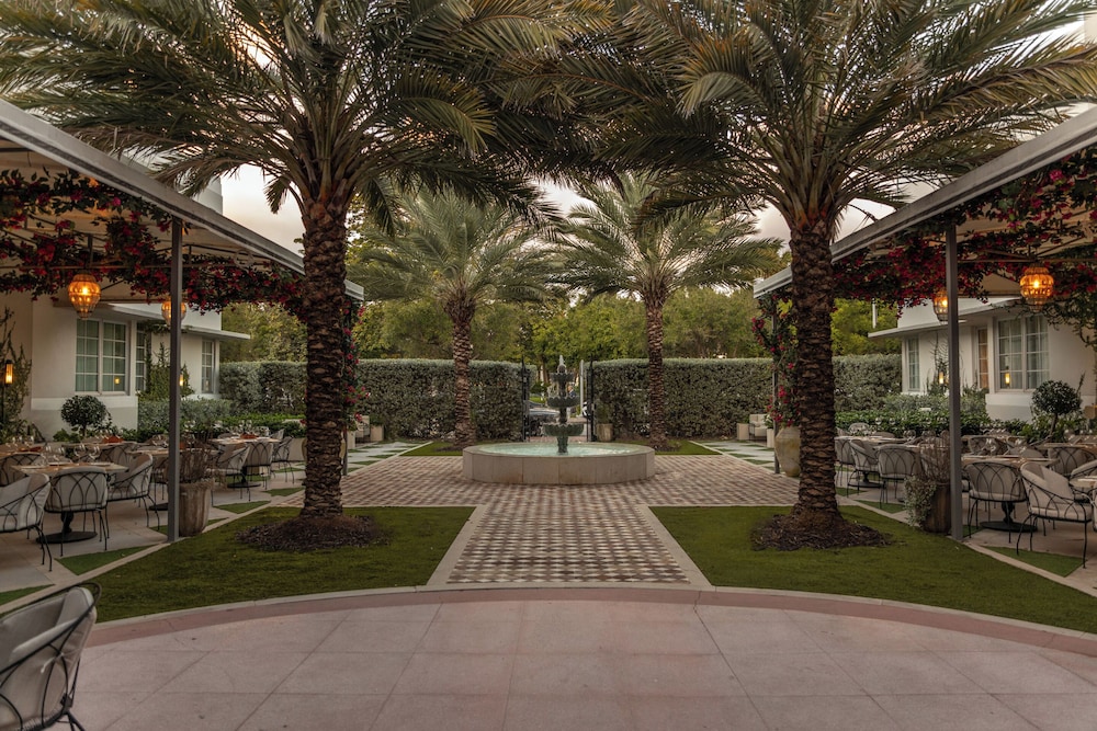 Liberty Park Hotel South Beach — Hotel building in Miami, Florida