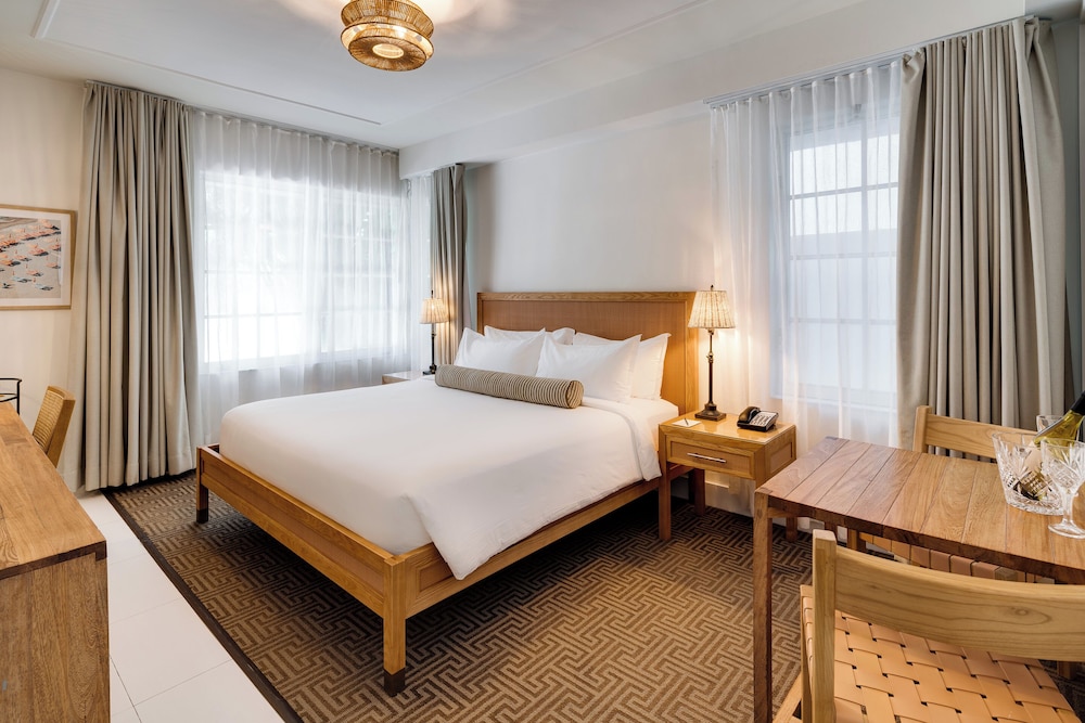 Liberty Park Hotel South Beach — Hotel rooms in Miami, Florida